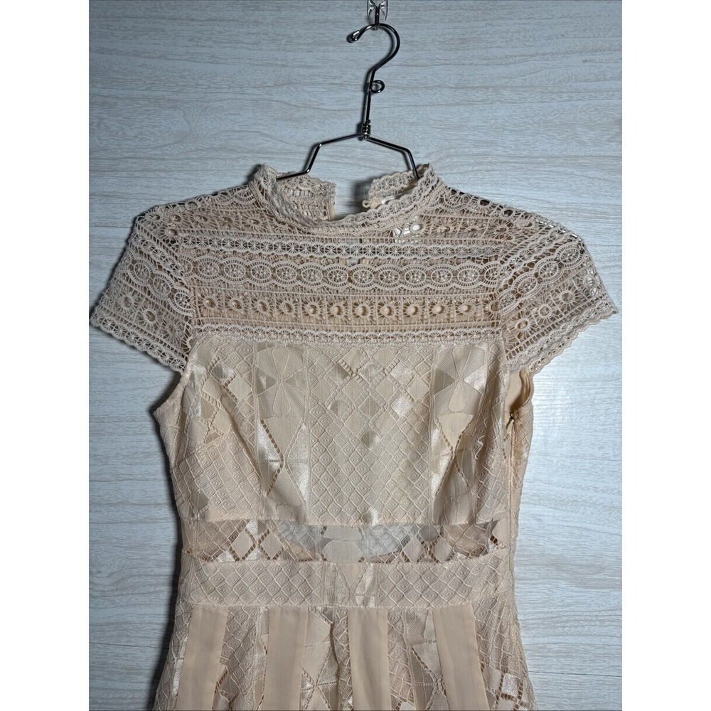FOXEIDOX cream dress Intricate Lace Detailing High Neckline Sz Small - Picture 2 of 15
